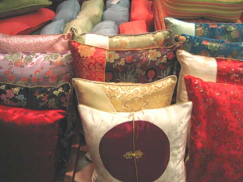 custom pillows, custom tailoring